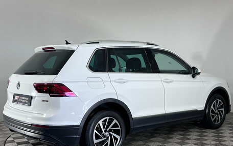 Volkswagen Tiguan II, 2018 год, 2 440 000 рублей, 8 фотография