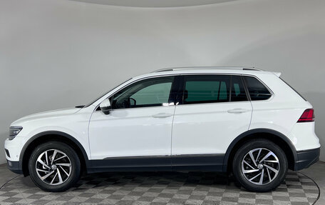 Volkswagen Tiguan II, 2018 год, 2 440 000 рублей, 5 фотография