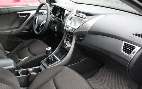 Hyundai Elantra V, 2012 год, 940 000 рублей, 8 фотография