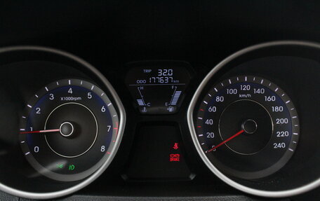 Hyundai Elantra V, 2012 год, 940 000 рублей, 9 фотография