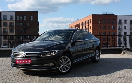 Volkswagen Passat B8 рестайлинг, 2019 год, 2 450 000 рублей, 1 фотография