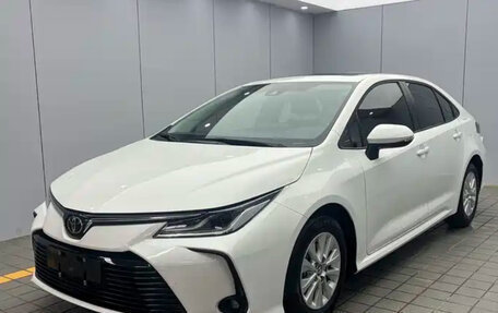 Toyota Corolla, 2023 год, 1 900 000 рублей, 1 фотография