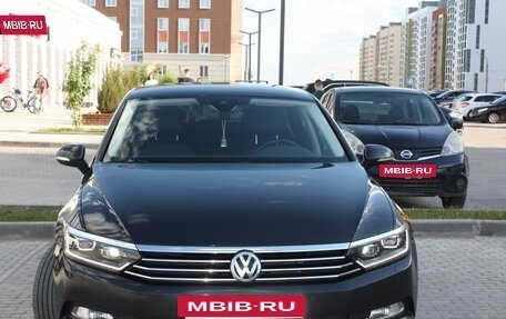 Volkswagen Passat B8 рестайлинг, 2019 год, 2 450 000 рублей, 4 фотография