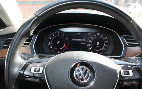 Volkswagen Passat B8 рестайлинг, 2019 год, 2 450 000 рублей, 15 фотография