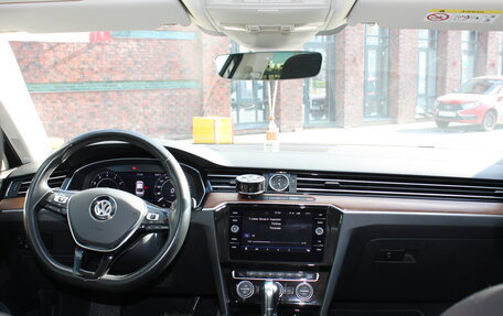 Volkswagen Passat B8 рестайлинг, 2019 год, 2 450 000 рублей, 12 фотография
