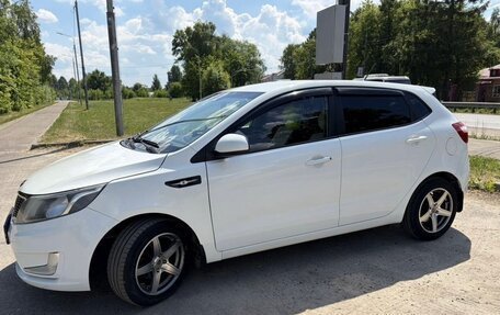 KIA Rio III рестайлинг, 2014 год, 850 000 рублей, 2 фотография