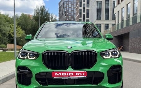 BMW X5, 2021 год, 10 550 000 рублей, 2 фотография