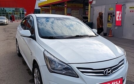 Hyundai Solaris II рестайлинг, 2016 год, 895 000 рублей, 2 фотография