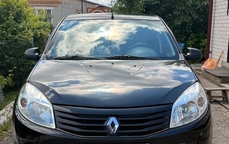 Renault Sandero I, 2012 год, 650 000 рублей, 1 фотография
