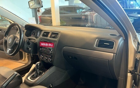 Volkswagen Jetta VI, 2012 год, 1 150 000 рублей, 13 фотография