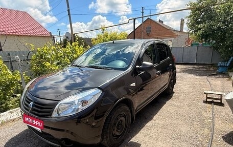 Renault Sandero I, 2012 год, 650 000 рублей, 2 фотография