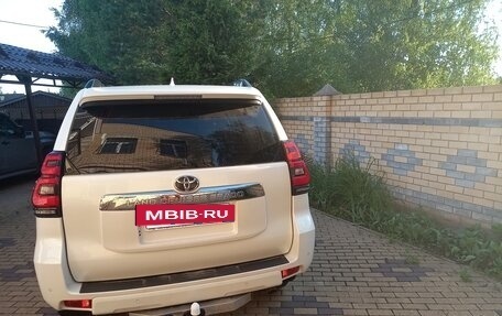 Toyota Land Cruiser Prado 150 рестайлинг 2, 2018 год, 5 270 000 рублей, 6 фотография
