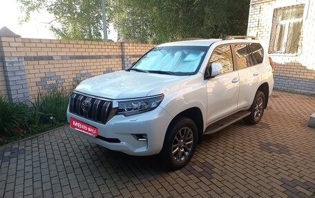 Toyota Land Cruiser Prado 150 рестайлинг 2, 2018 год, 5 270 000 рублей, 8 фотография