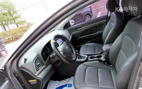 Hyundai Avante, 2016 год, 1 315 000 рублей, 5 фотография