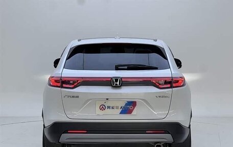 Honda Vezel, 2023 год, 1 720 000 рублей, 6 фотография