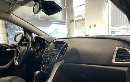 Opel Astra J, 2013 год, 650 000 рублей, 10 фотография