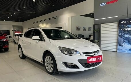 Opel Astra J, 2013 год, 650 000 рублей, 3 фотография