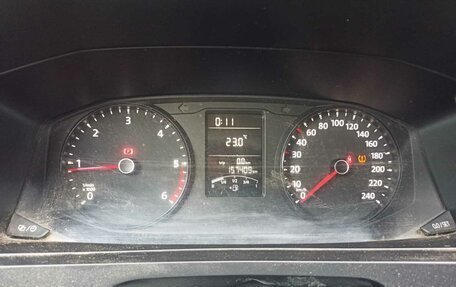 Volkswagen Caravelle T6 рестайлинг, 2017 год, 2 200 000 рублей, 12 фотография
