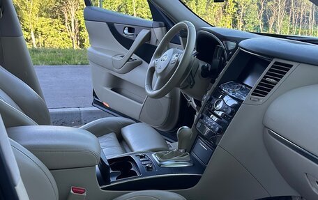 Infiniti FX II, 2010 год, 2 100 000 рублей, 22 фотография