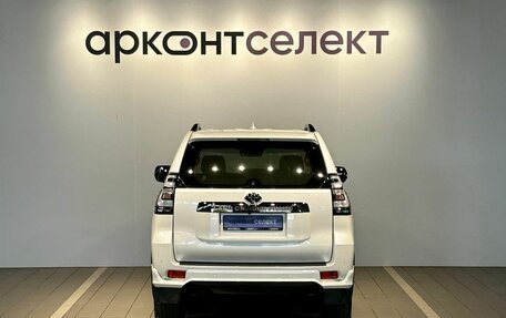 Toyota Land Cruiser Prado 150 рестайлинг 2, 2021 год, 6 990 000 рублей, 13 фотография