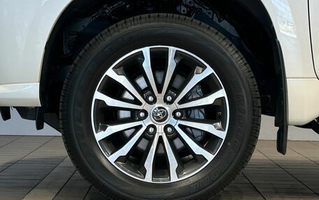 Toyota Land Cruiser Prado 150 рестайлинг 2, 2021 год, 6 990 000 рублей, 16 фотография
