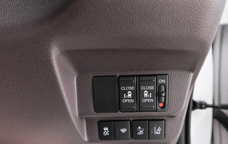 Honda Freed II, 2016 год, 1 699 000 рублей, 18 фотография