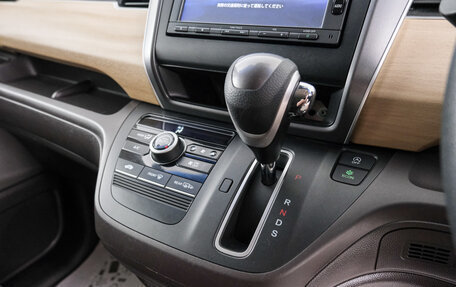 Honda Freed II, 2016 год, 1 699 000 рублей, 17 фотография
