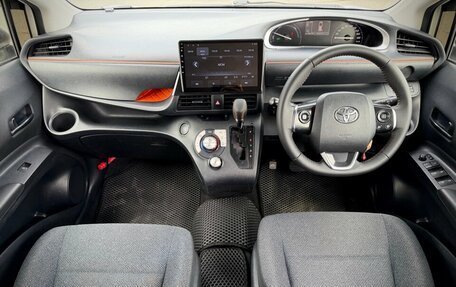 Toyota Sienta II, 2016 год, 1 150 000 рублей, 14 фотография
