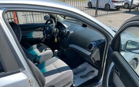 Daewoo Gentra II, 2008 год, 499 999 рублей, 13 фотография