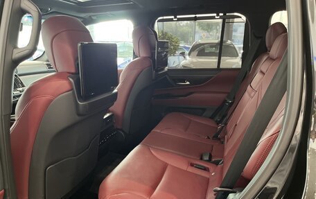 Lexus LX, 2025 год, 18 850 000 рублей, 16 фотография