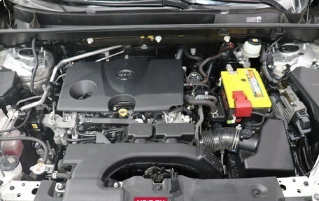 Toyota RAV4, 2021 год, 3 320 000 рублей, 9 фотография