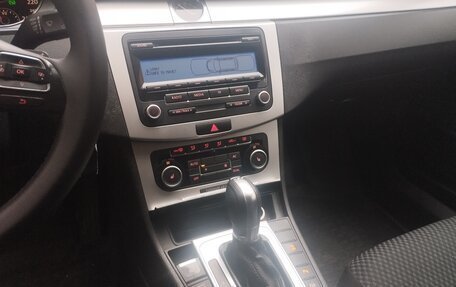 Volkswagen Passat B7, 2010 год, 750 000 рублей, 4 фотография