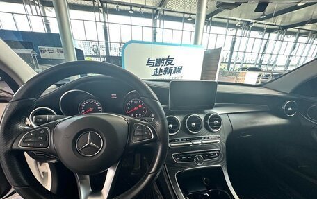 Mercedes-Benz C-Класс, 2018 год, 1 550 000 рублей, 5 фотография