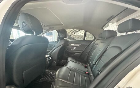 Mercedes-Benz C-Класс, 2018 год, 1 550 000 рублей, 14 фотография
