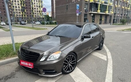 Mercedes-Benz E-Класс, 2012 год, 2 100 000 рублей, 6 фотография