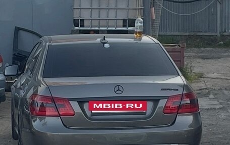 Mercedes-Benz E-Класс, 2012 год, 2 100 000 рублей, 10 фотография