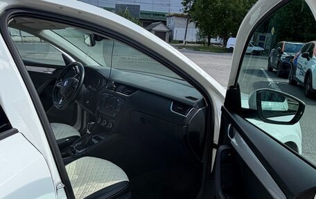 Skoda Octavia, 2015 год, 1 250 000 рублей, 14 фотография