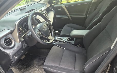Toyota RAV4, 2015 год, 2 150 000 рублей, 4 фотография