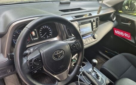 Toyota RAV4, 2015 год, 2 150 000 рублей, 3 фотография