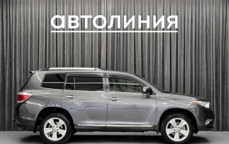 Toyota Highlander III, 2011 год, 2 059 000 рублей, 5 фотография