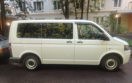 Volkswagen Transporter T5 рестайлинг, 2011 год, 1 560 000 рублей, 3 фотография