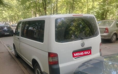Volkswagen Transporter T5 рестайлинг, 2011 год, 1 560 000 рублей, 2 фотография