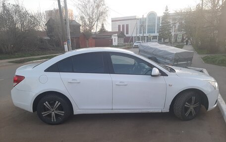 Chevrolet Cruze II, 2011 год, 447 000 рублей, 3 фотография