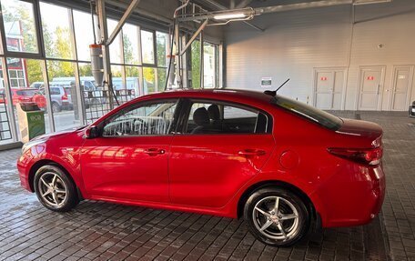 KIA Rio IV, 2018 год, 1 550 000 рублей, 8 фотография