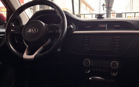KIA Rio IV, 2018 год, 1 550 000 рублей, 17 фотография
