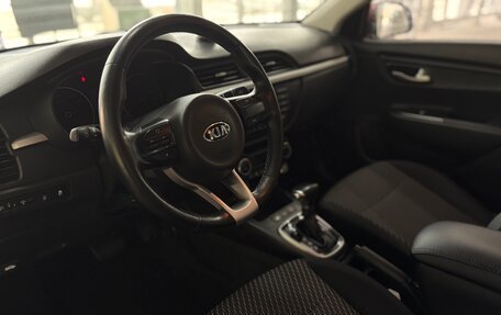 KIA Rio IV, 2018 год, 1 550 000 рублей, 10 фотография