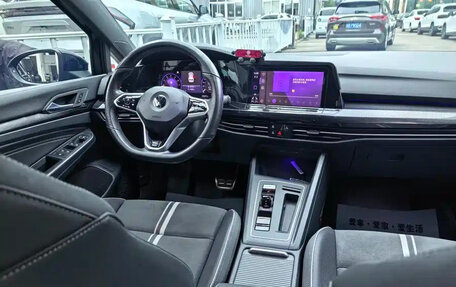 Volkswagen Golf VIII, 2021 год, 1 260 000 рублей, 11 фотография