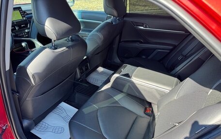 Toyota Camry, 2021 год, 2 700 000 рублей, 6 фотография