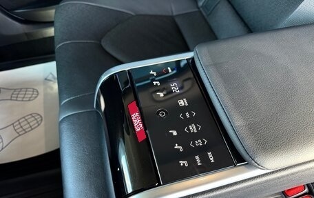 Toyota Camry, 2021 год, 2 700 000 рублей, 17 фотография
