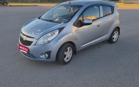 Chevrolet Spark III, 2011 год, 570 000 рублей, 2 фотография